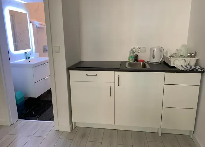 Nowoczesny Apartament: Targi Mtp I Pkp *